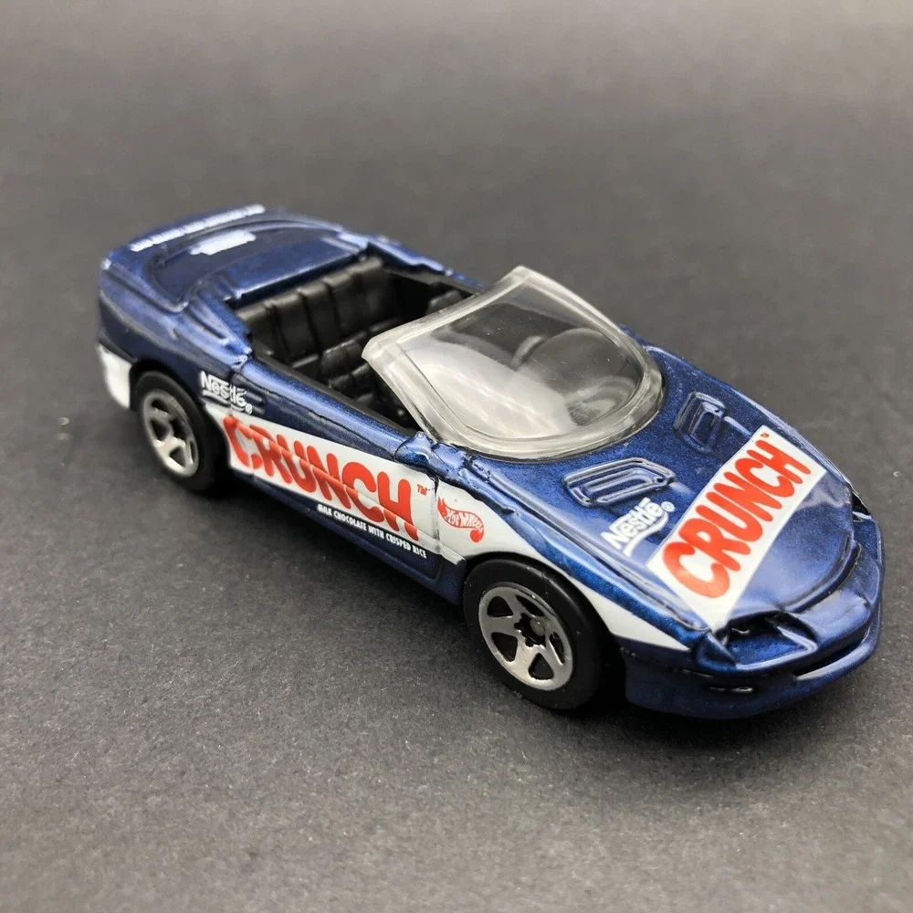 Hot Wheels Nestle Crunch 95 1995 Chevy Chevrolet Camaro Convertible Diecast 1/64
